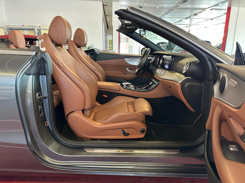 Mercedes-Benz E 220