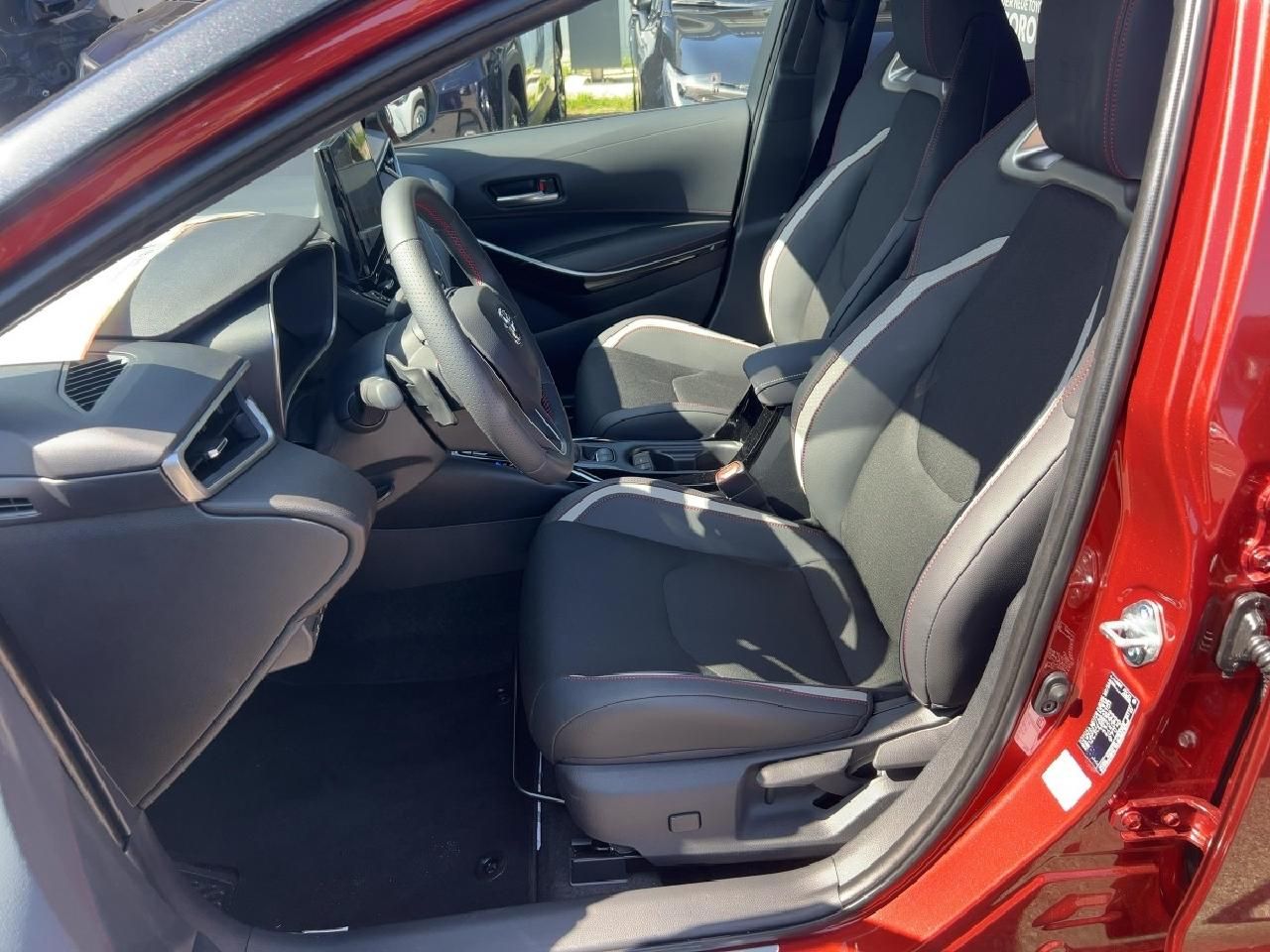 Fahrzeugabbildung Toyota Corolla TS 2.0 l  Hybrid GR Sport