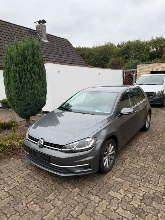 Image of Volkswagen Golf