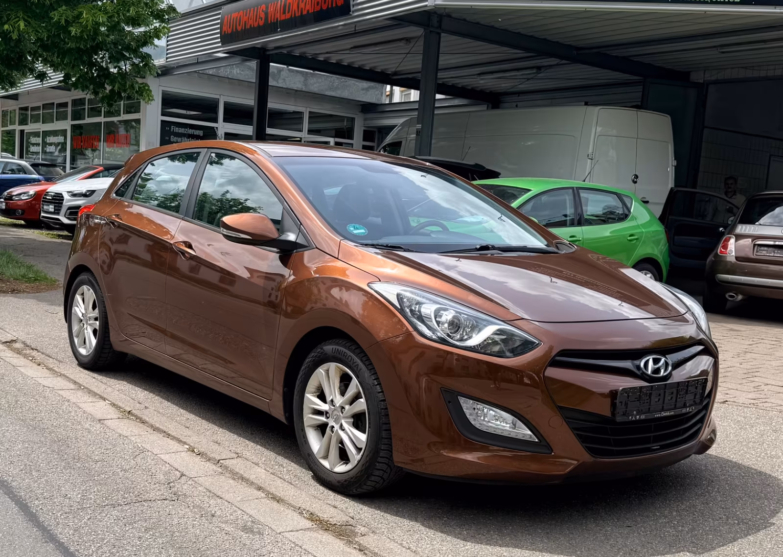 Hyundai i30 1.4 Style Lim/SHZ/PDC/El-Sitze/Teilleder/TÜV