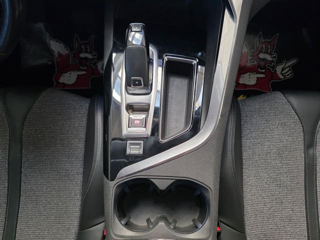 PEUGEOT 3008 — Foto 23