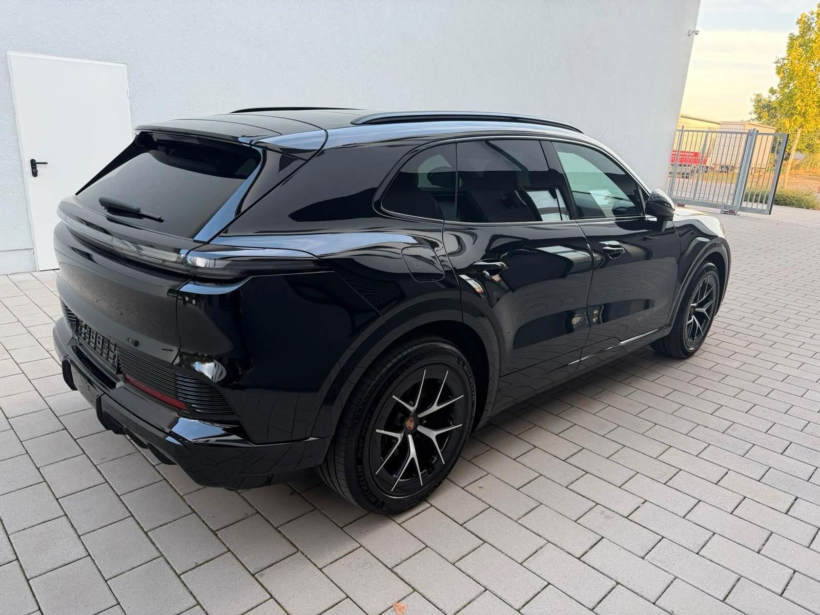 Porsche Cayenne Electric 325 kW imagem 3