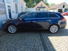 OPEL Insignia A Sports Tourer Innovation*BI-XENON*ALU