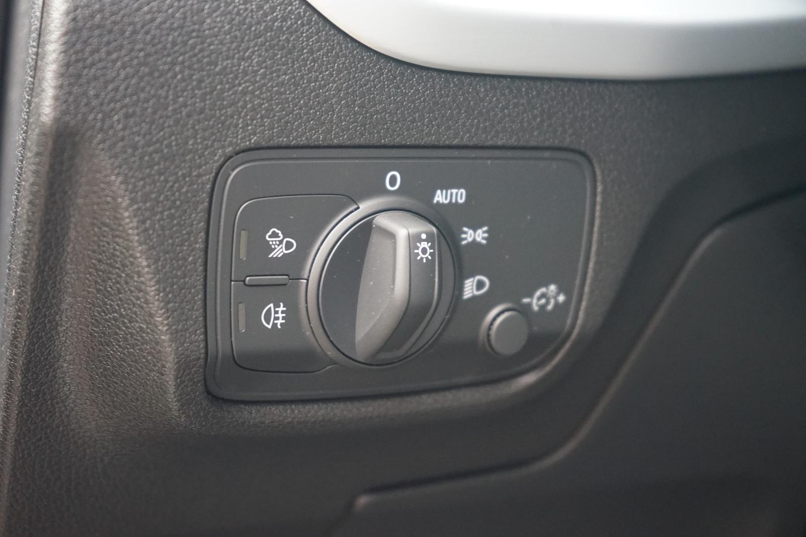 Audi Q2 35 1.5 TFSI advanced LED Navi Tempomat Leder, миниатюра 20