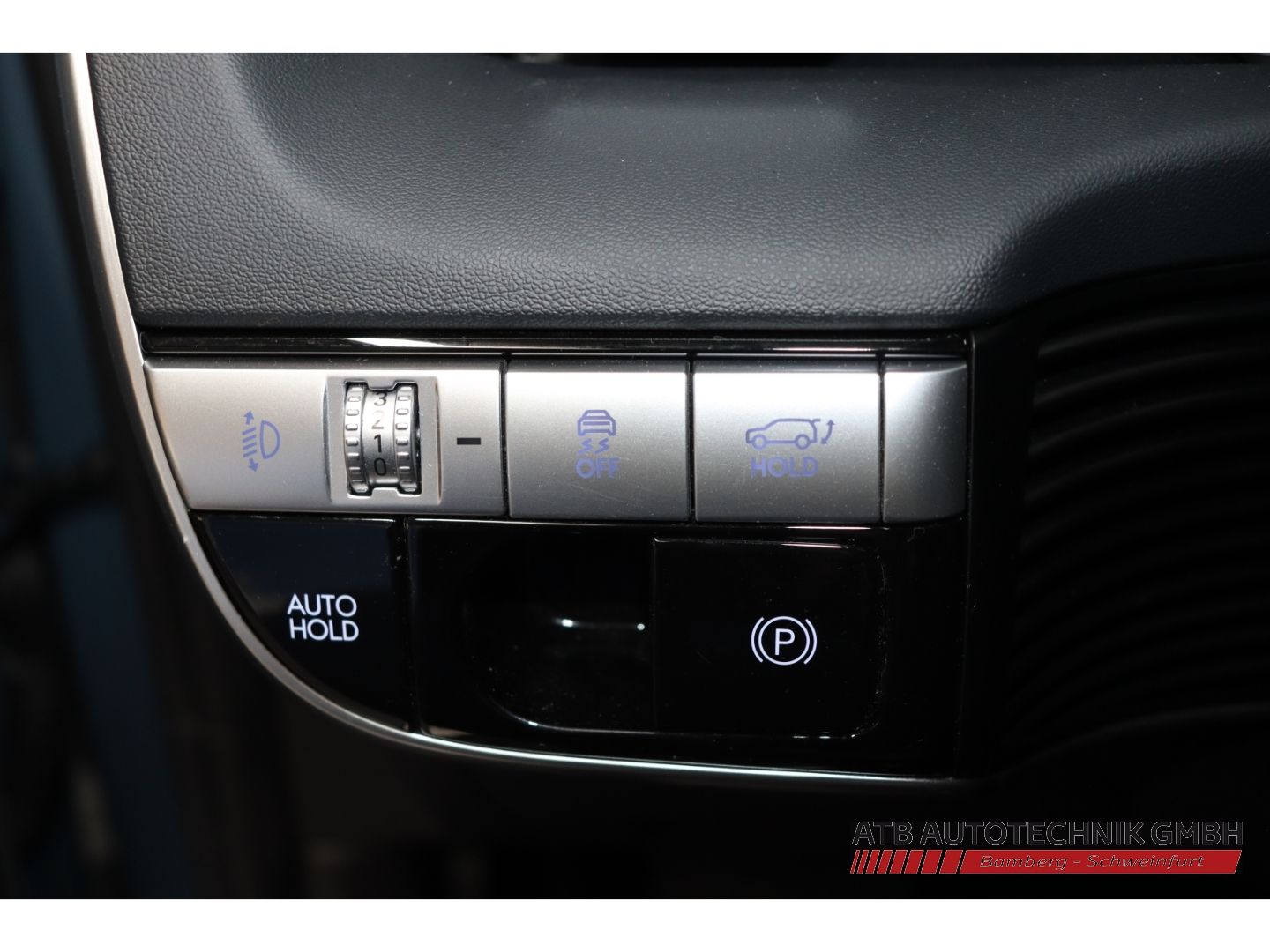 Fahrzeugabbildung Hyundai IONIQ 5 77,4 kWh TECHNIQ 98,8% SOH Navi LED ACC