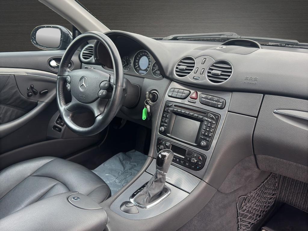 Mercedes-Benz CLK 320