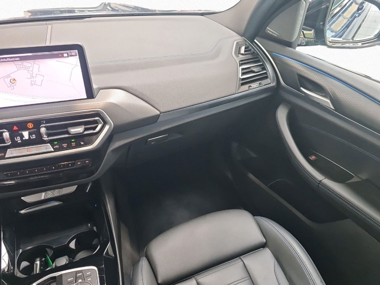 BMW iX3 - Bild 11