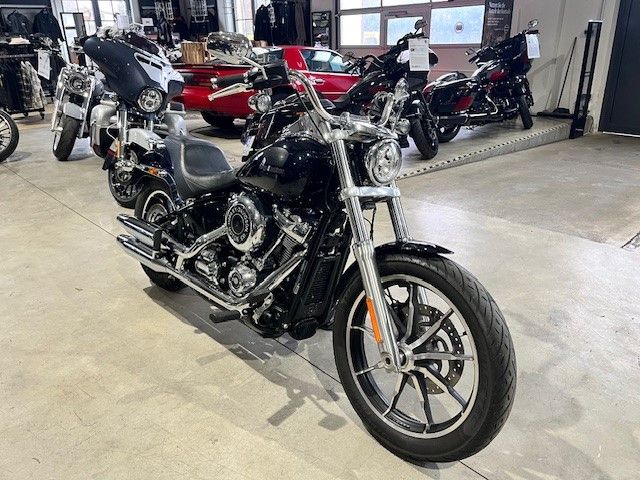 Fahrzeugabbildung Harley-Davidson FXLRS Low Rider 107cui M8