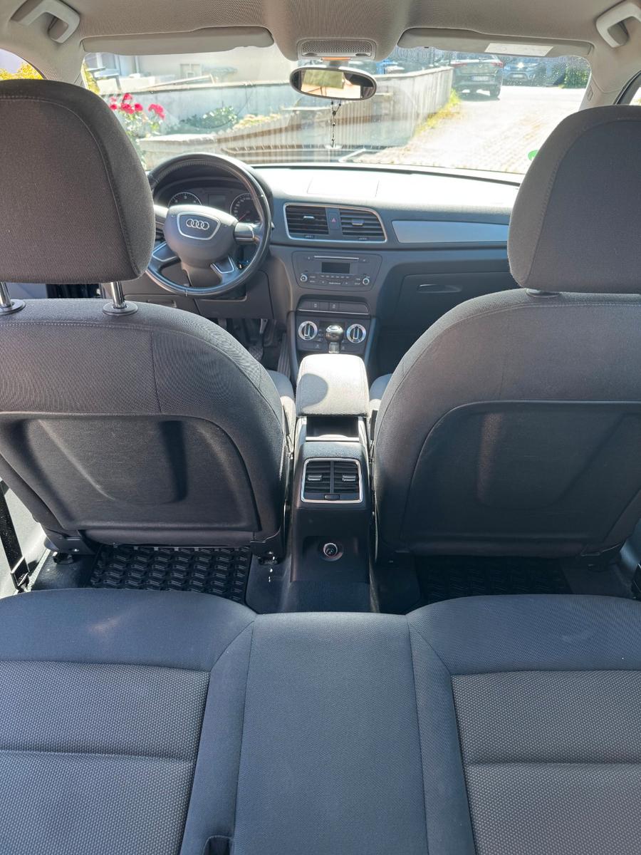 Audi Q3 2014 — photo 11