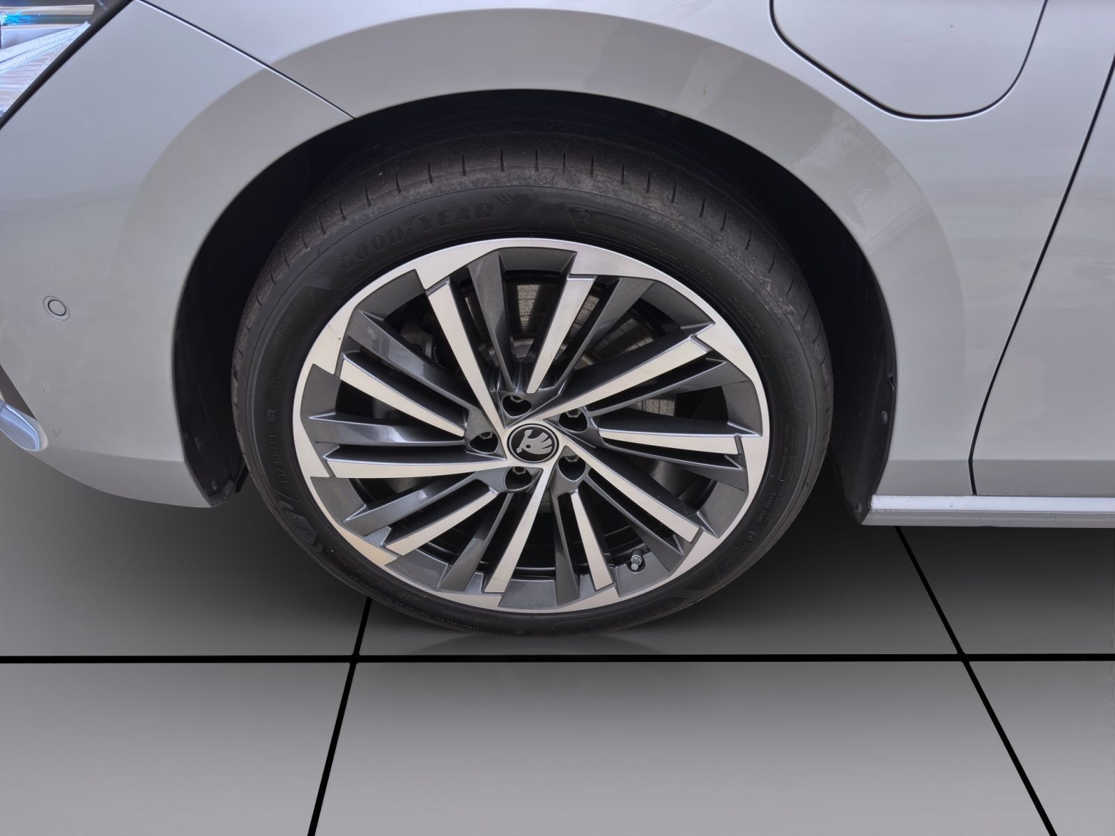 Skoda Superb - Bild 9