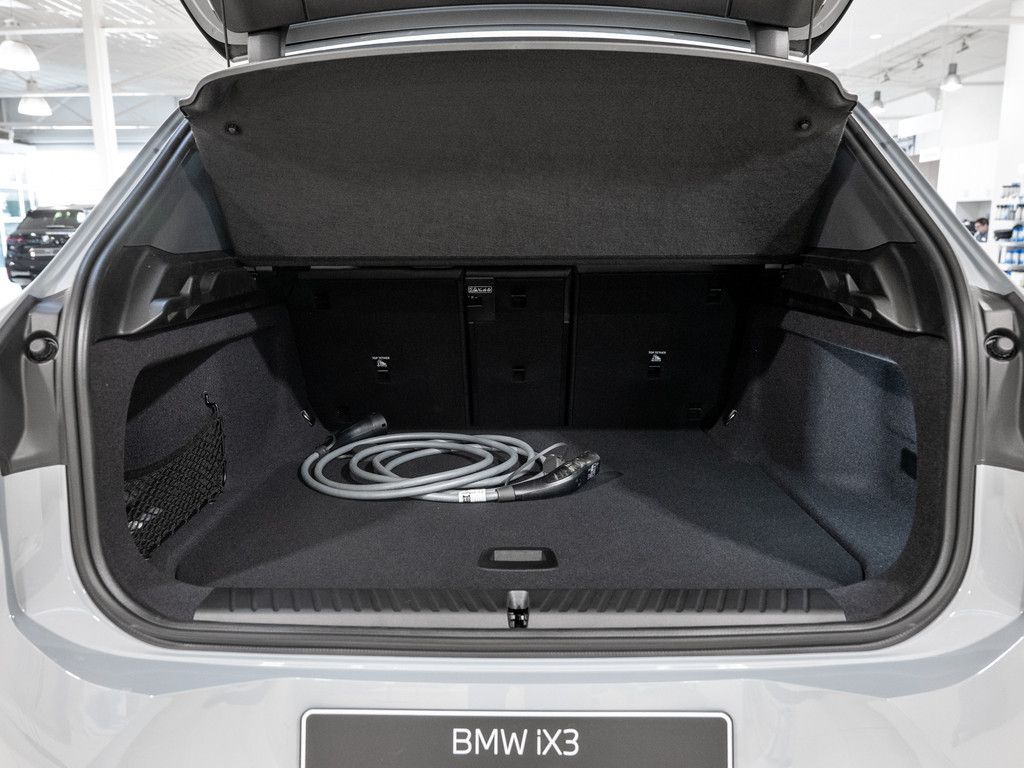 BMW iX3 - Bild 12