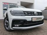 Volkswagen Tiguan Highline 4Motion R-LINE/PANO/ACC/LED/AHK - VW Tiguan Gebrauchtwagen in Augsburg