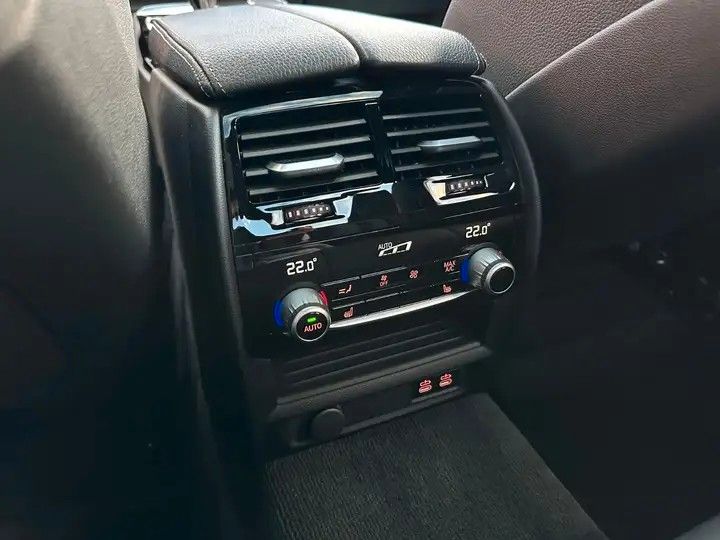 BMW 530 d M Sport M LASER HUD NAVI ACC DISPLAYKEY SH foto 6