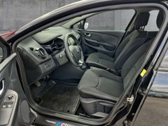 Fahrzeugabbildung Clio IV Dynamique Navi ACC Temp Tel.-Vorb. PDC B
