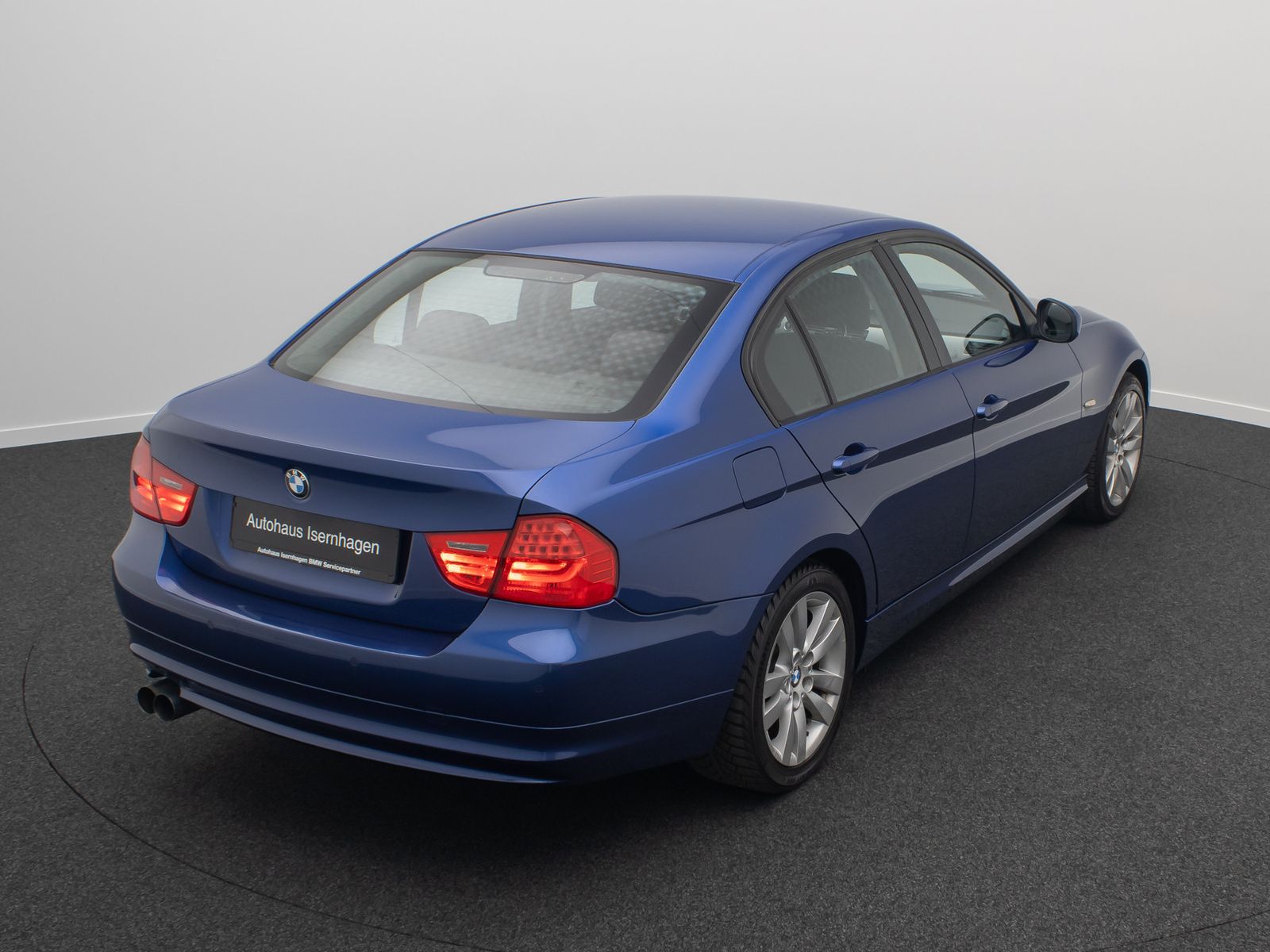 Fahrzeugabbildung BMW 318i Tempomat XenonPDC Komfort Sportsitz 17"WR