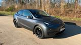 Tesla Model Y SR RWD 20"+ AHK + viel Zubehör - 1. Hand - Tesla Model Y in Leverkusen