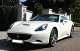 Ferrari California 4.3 V8 4-Sitzer - neuwertig - Ferrari: 3.8