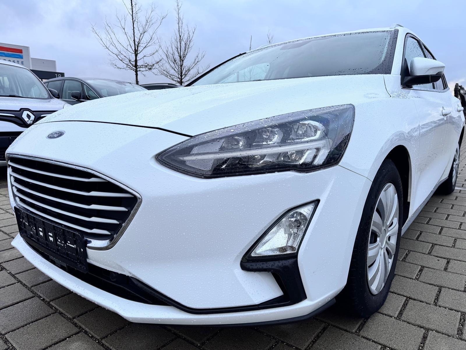 Ford Focus AUTOMATIK/LED-XENON/NAVI/TÜV 02-27