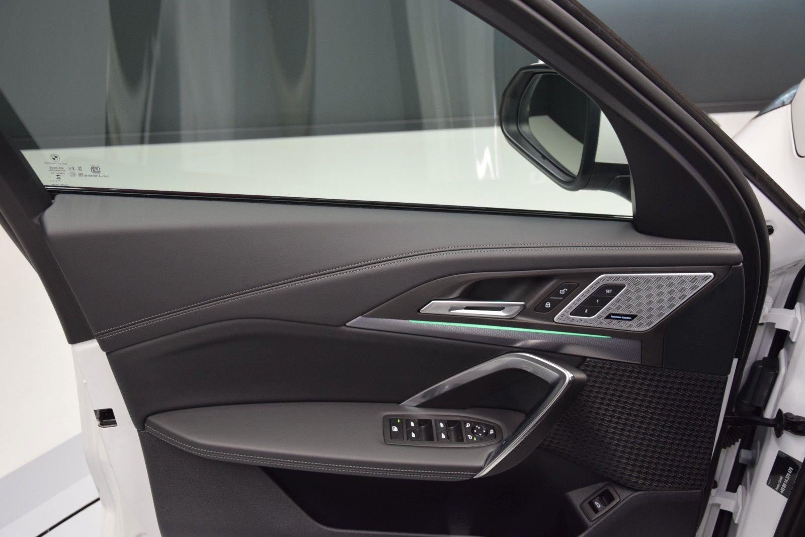 Fahrzeugabbildung BMW X1 18 i sDrive M Sport Pano LED Leder h/k Memory