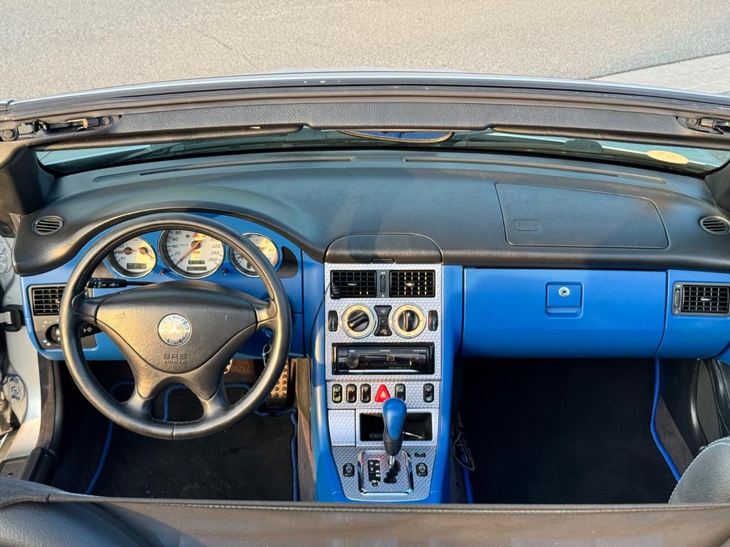 Mercedes-Benz SLK 320