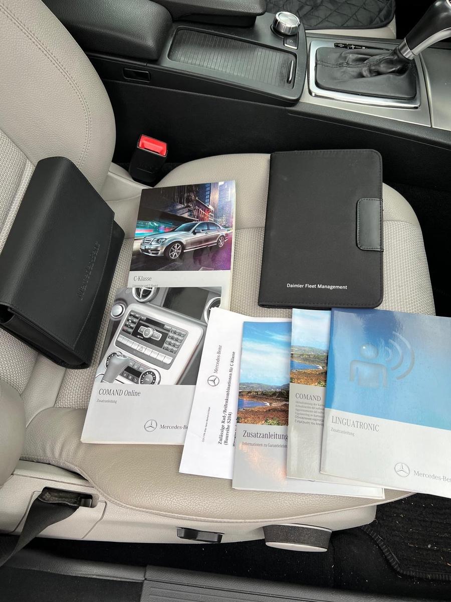 Mercedes-Benz C250 2011 — photo 9