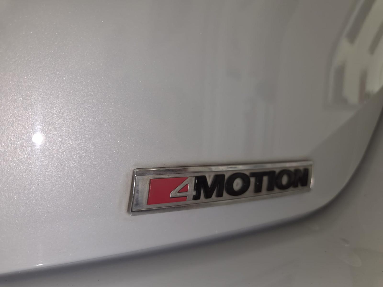 Volkswagen T-Roc Sport 4Motion / LED / SCHECKHEFT/Navi