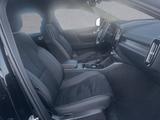 Volvo XC40 B3 MILD Hybrid Automatik Plus Dark LED - gebrauchte Volvo XC40 aus dem Jahr 2024