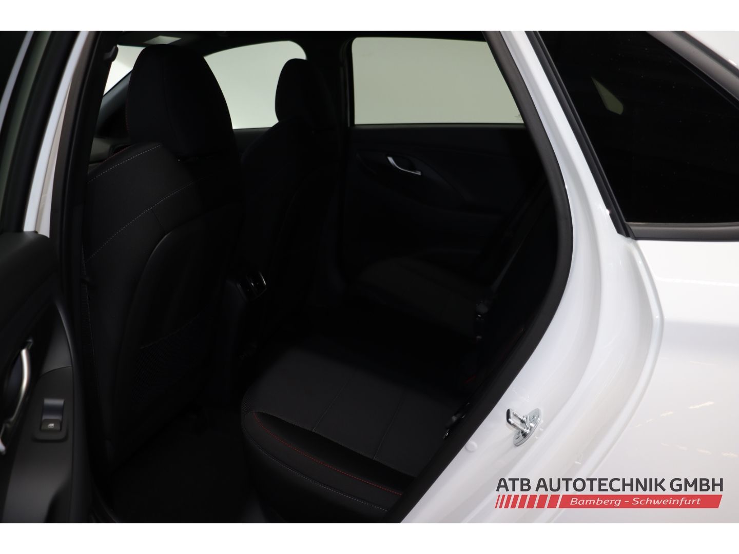 Fahrzeugabbildung Hyundai i30 MY26 N-Line 1.6 T-GDi 150PS 7-DCT 2WD Navi L