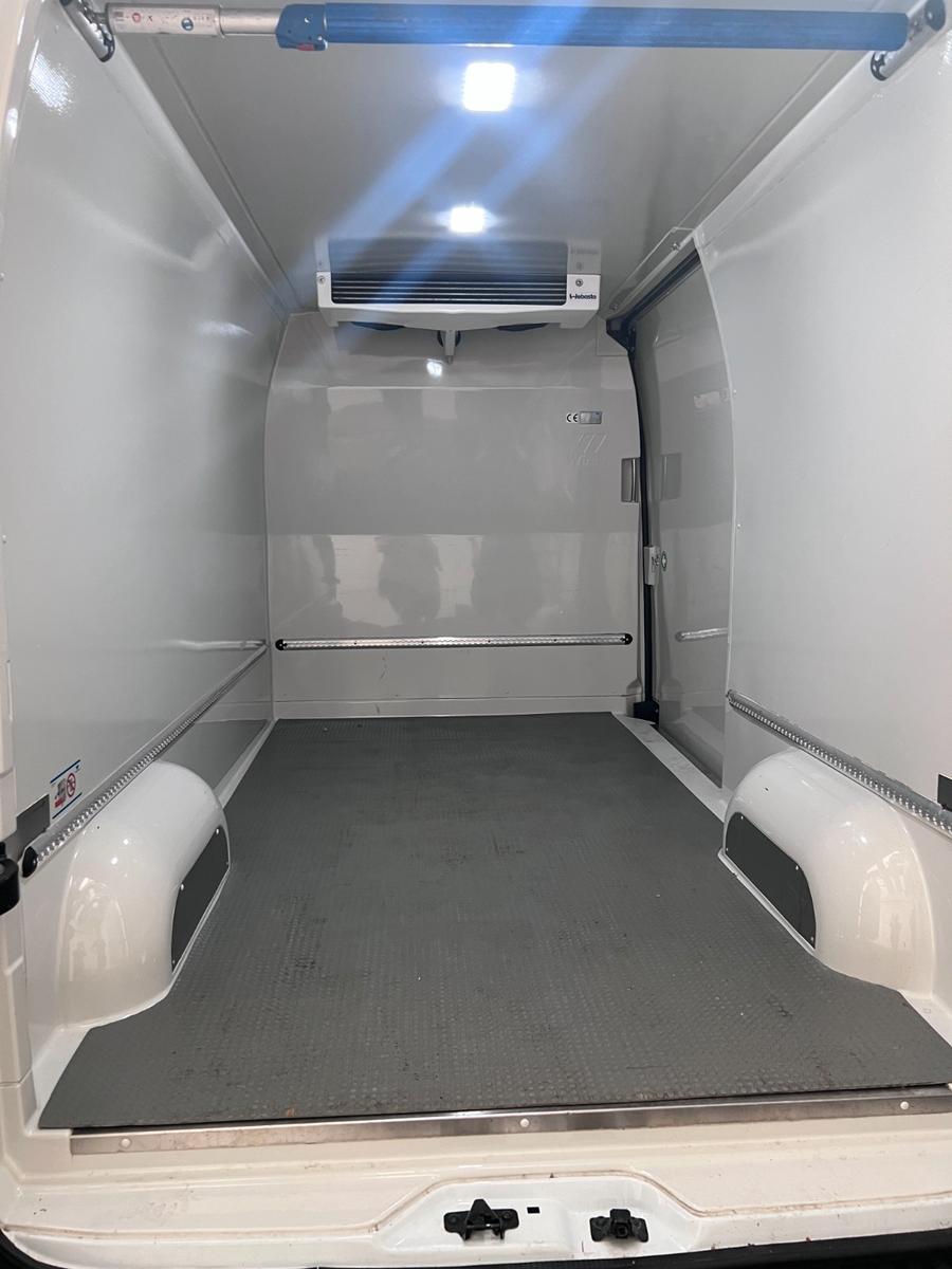 Renault Master III L2H2 3,5t Kühlkastenwagen 0-5° Winter