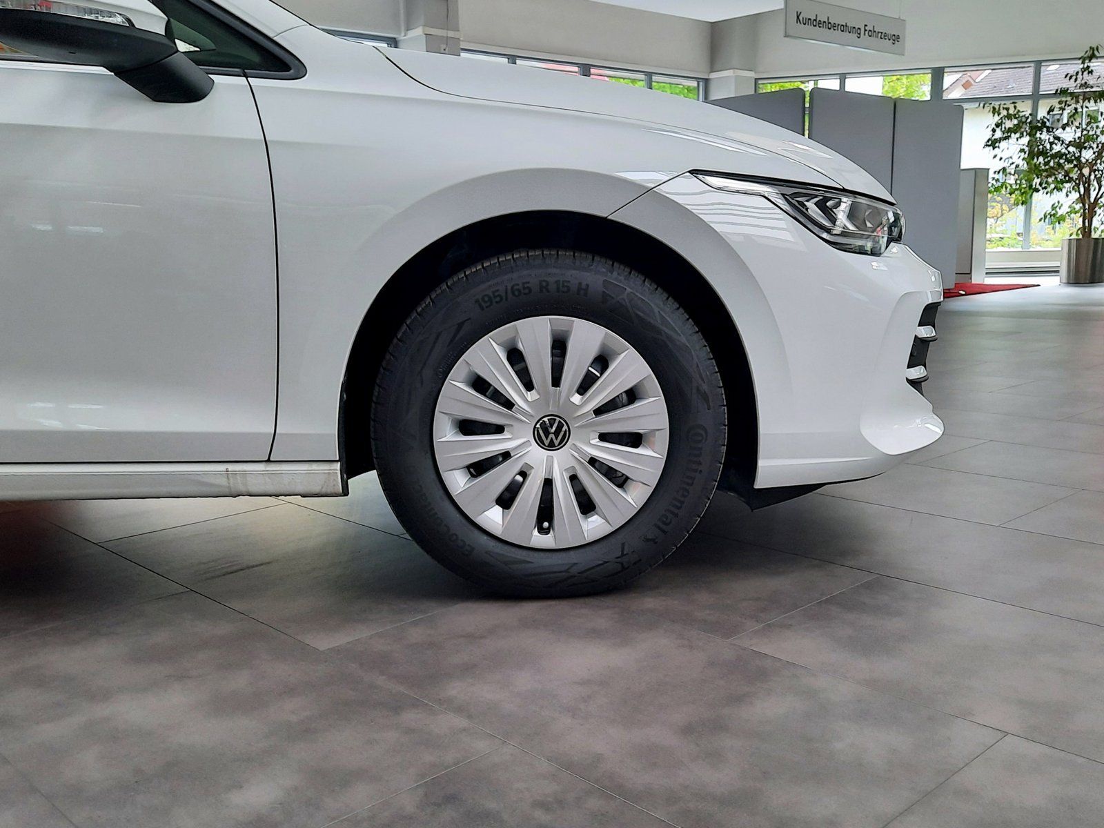 Fahrzeugabbildung Volkswagen Golf Variant Family TSI *LED*Sitzhzg*PDC*AppCon*