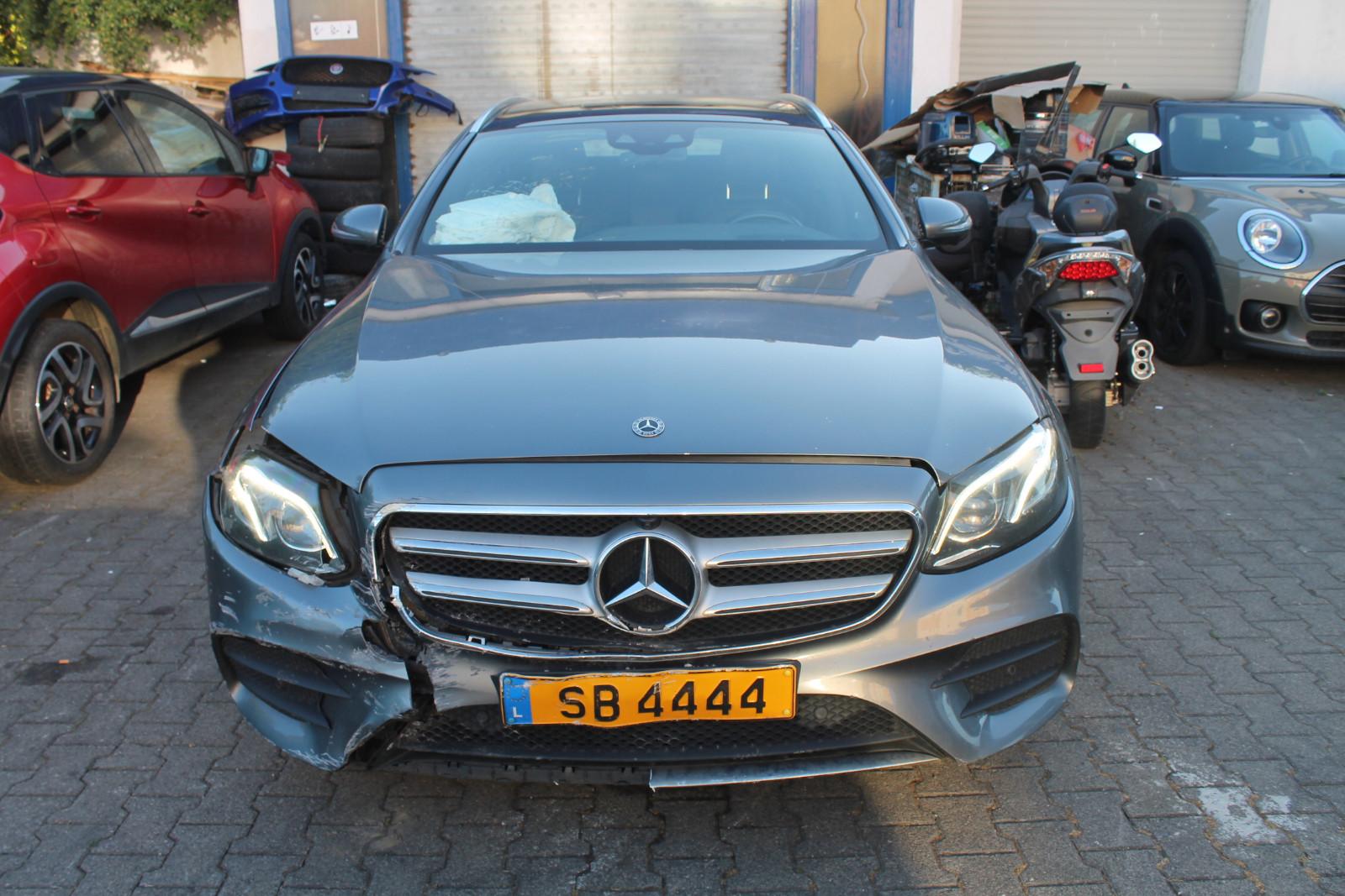 Mercedes-Benz E 220 E T-Modell E 220 d AMG Line