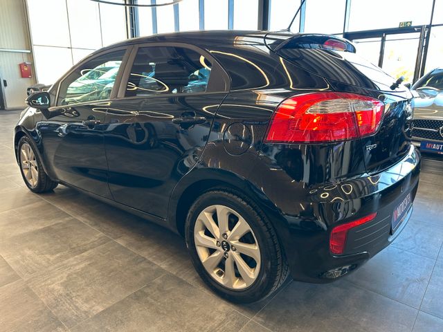MYAUTOCENTER – Gebraucht- und Jahreswagen mit Werkstattservice in Pfaffenhofen Kia Rio Dream Team *Navi*Klima*Sitzh*Lenkradhz*