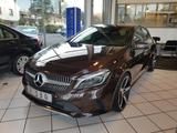 Mercedes-Benz A 180 URBAN LED TEMPO SPORTOPTIK SHZ - mit Benzin-Antrieb: Braun, Teilleder, Limousine