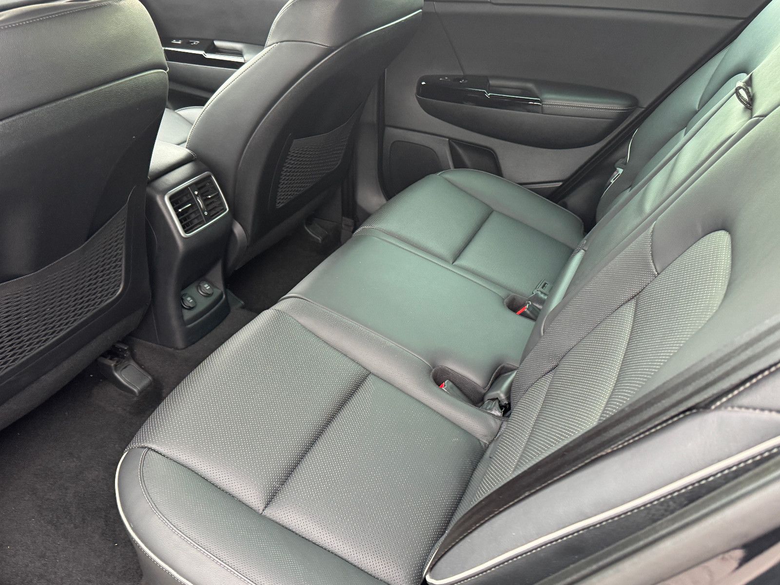 Fahrzeugabbildung Kia Sportage GT-Line 4WD