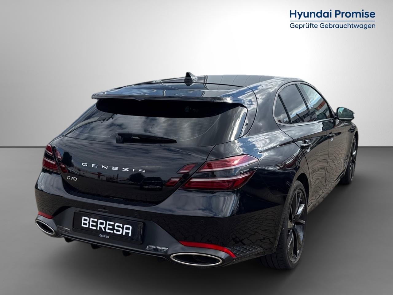 Genesis G70 Shooting Brake 2.0 T RWD Premium Metallic