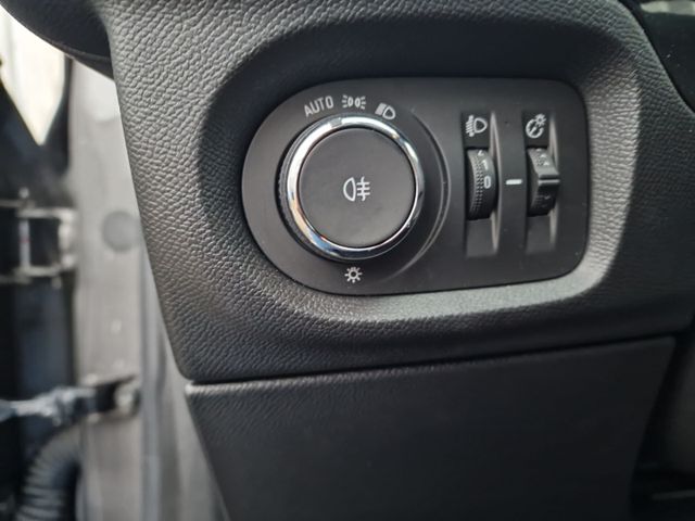 Corsa F e PDC VO/HI KLIMA BC HSA DAB+ APPLE CAR 