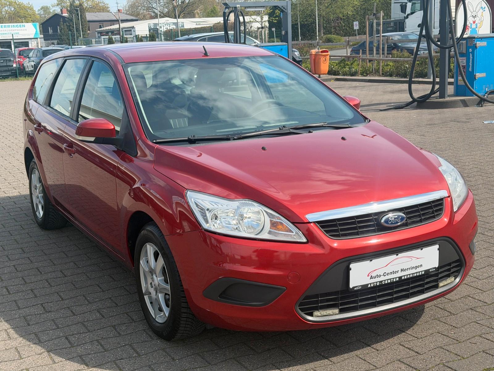Ford Focus Turnier Style 1.6/Tüv 05.27/AHK/Allwetter