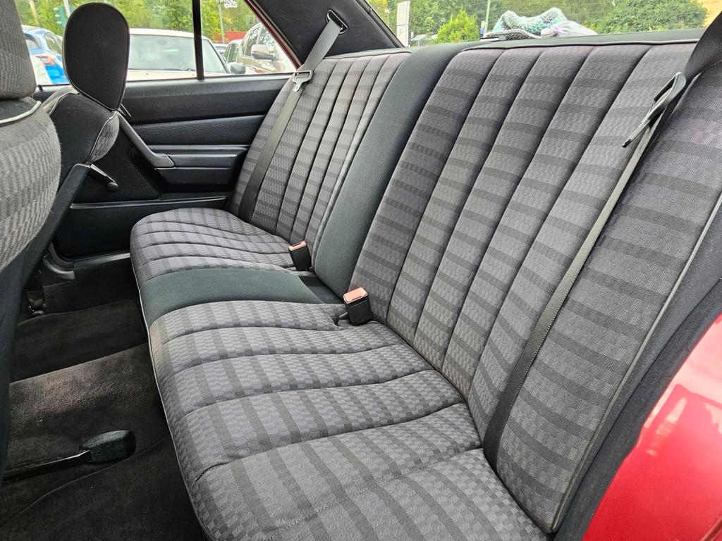 Mercedes-Benz 190