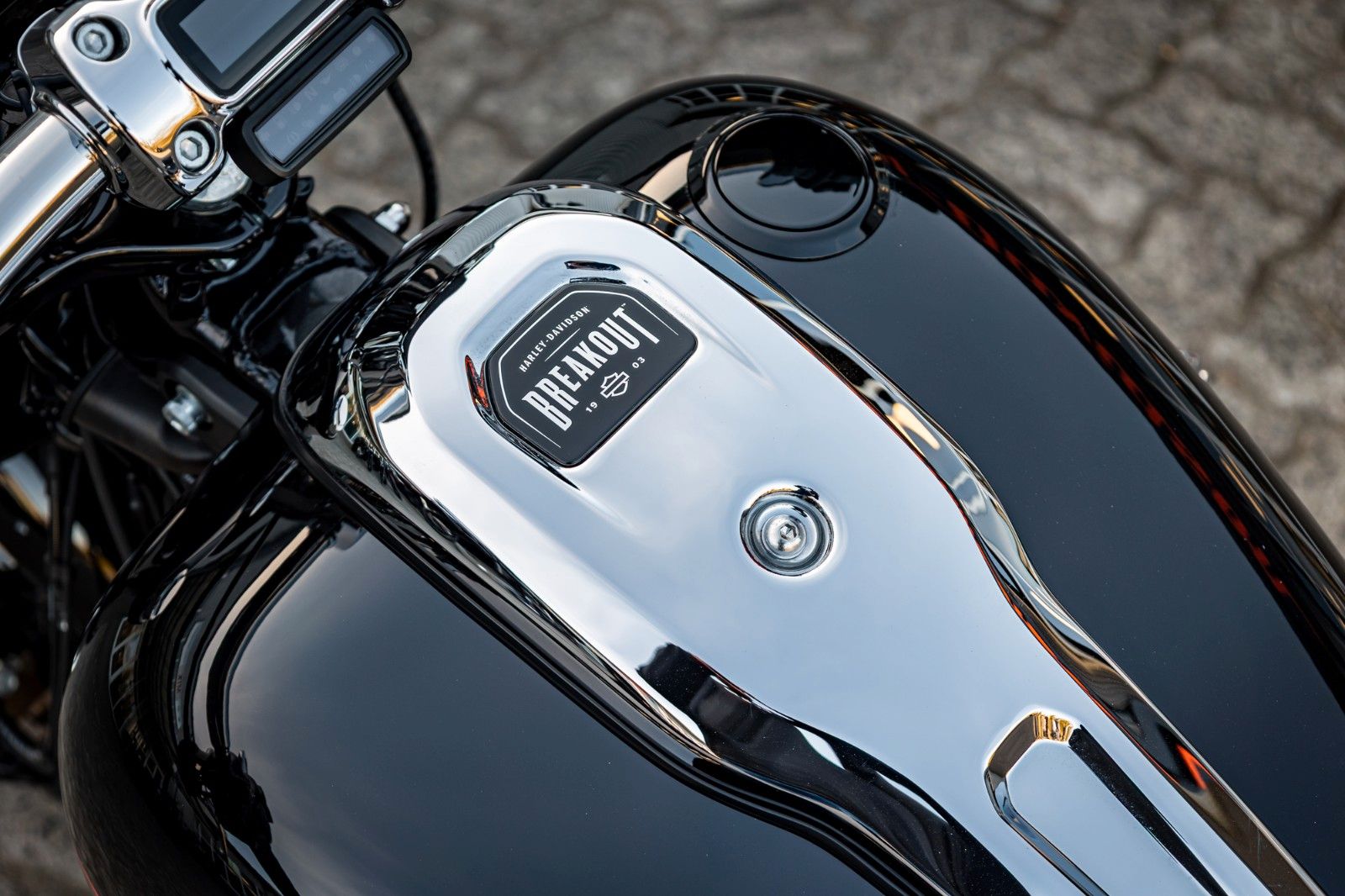 Fahrzeugabbildung Harley-Davidson FXBR Breakout 117 cui - Jekill & Hyde