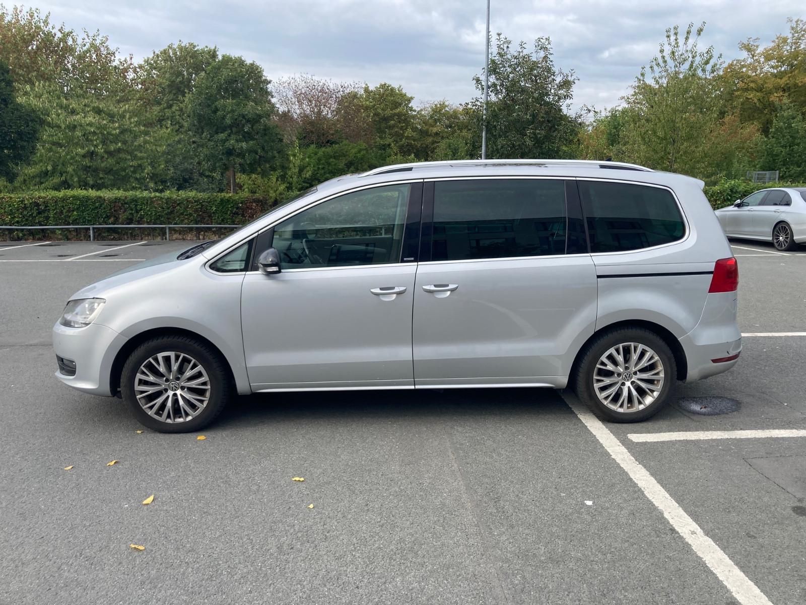 Volkswagen Sharan 2012 — interior