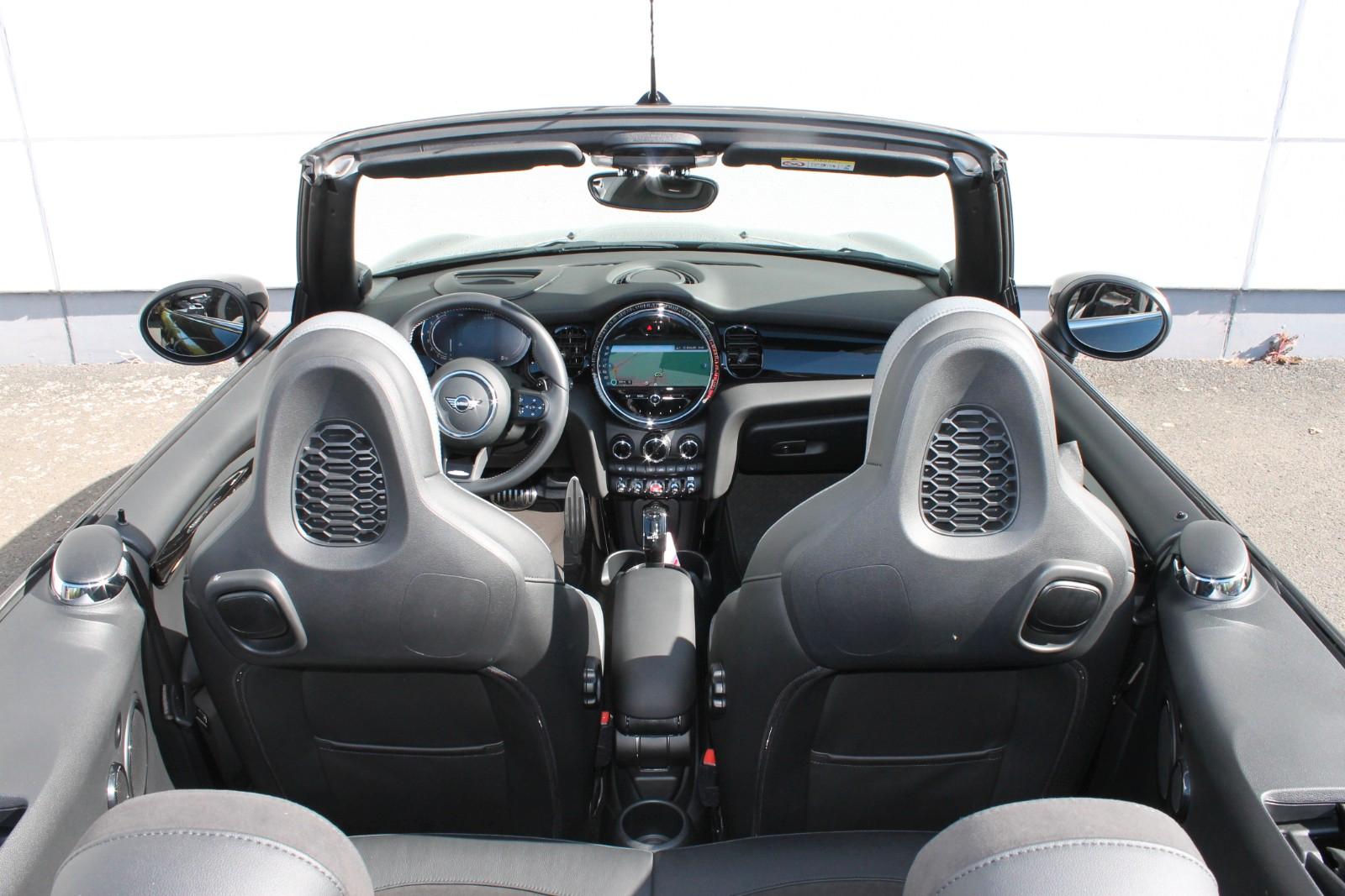 MINI Cooper S Cabrio JCW Trim NAVI, HUD, KAM, SHZ