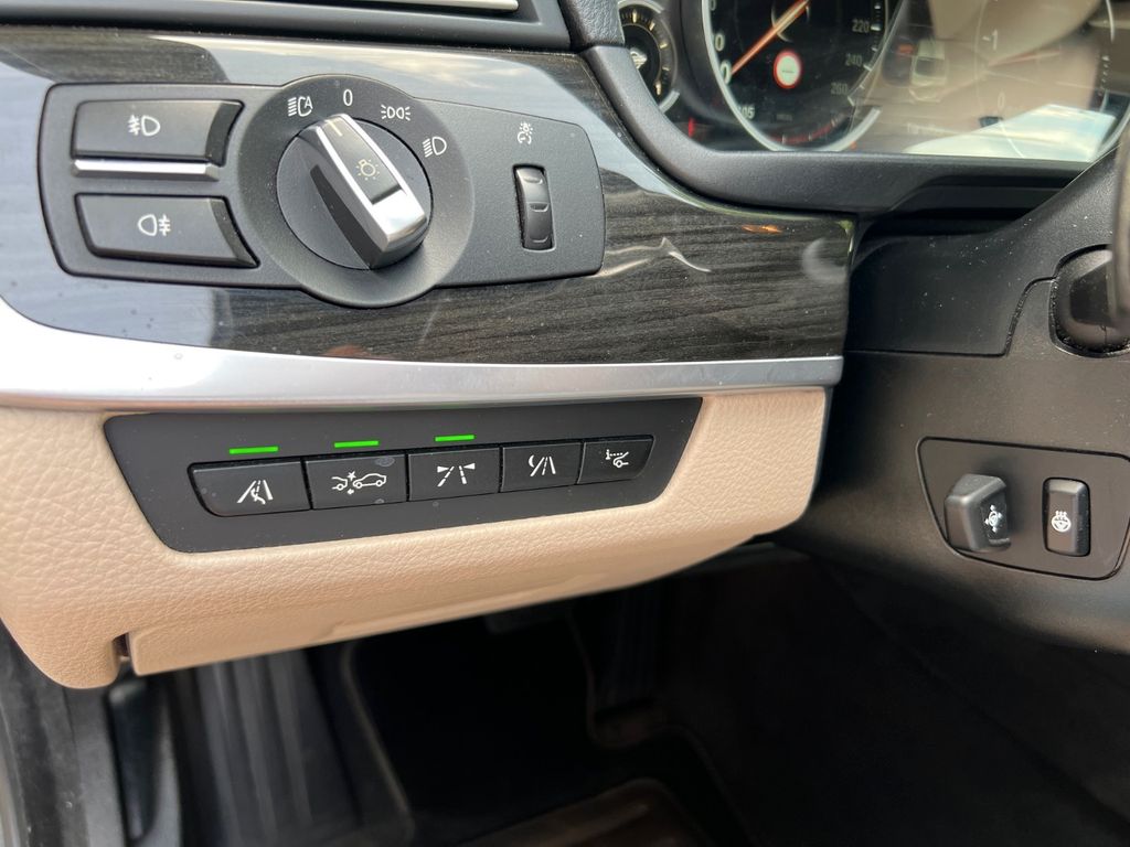BMW 530 d xDrive Lim. VOLLAUSSTATTUNG/ 2. Hand