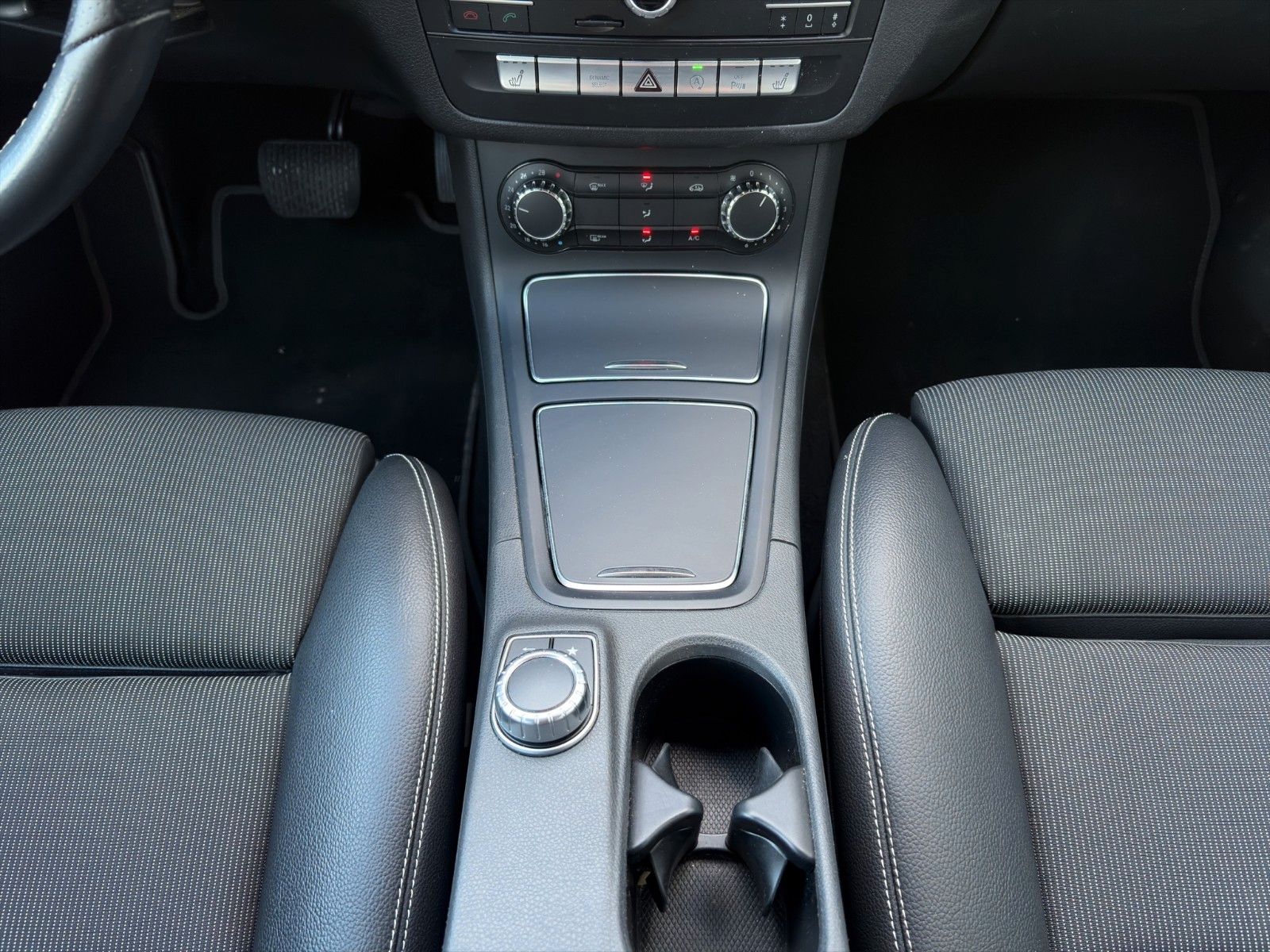 Fahrzeugabbildung Mercedes-Benz B 180 d*LED*SHZ*PDC*Kamera**