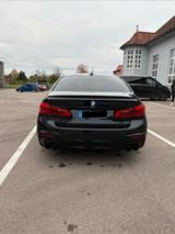 BMW 540i xDrive M-Paket  - schwarze BMW 540