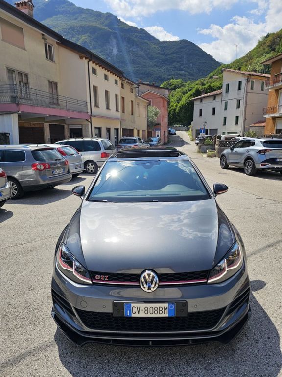 Image of Volkswagen Golf