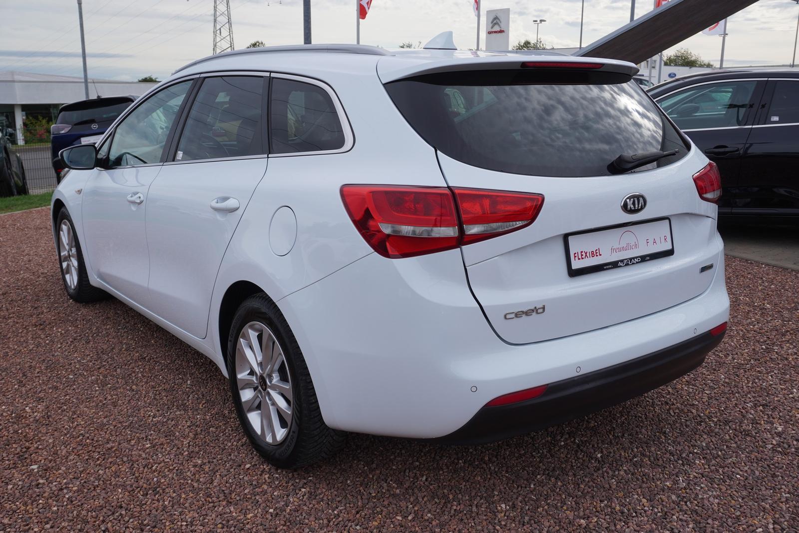 Kia Ceed SW 1.4 Attract Klimaaut. Kamera Sitzheizung