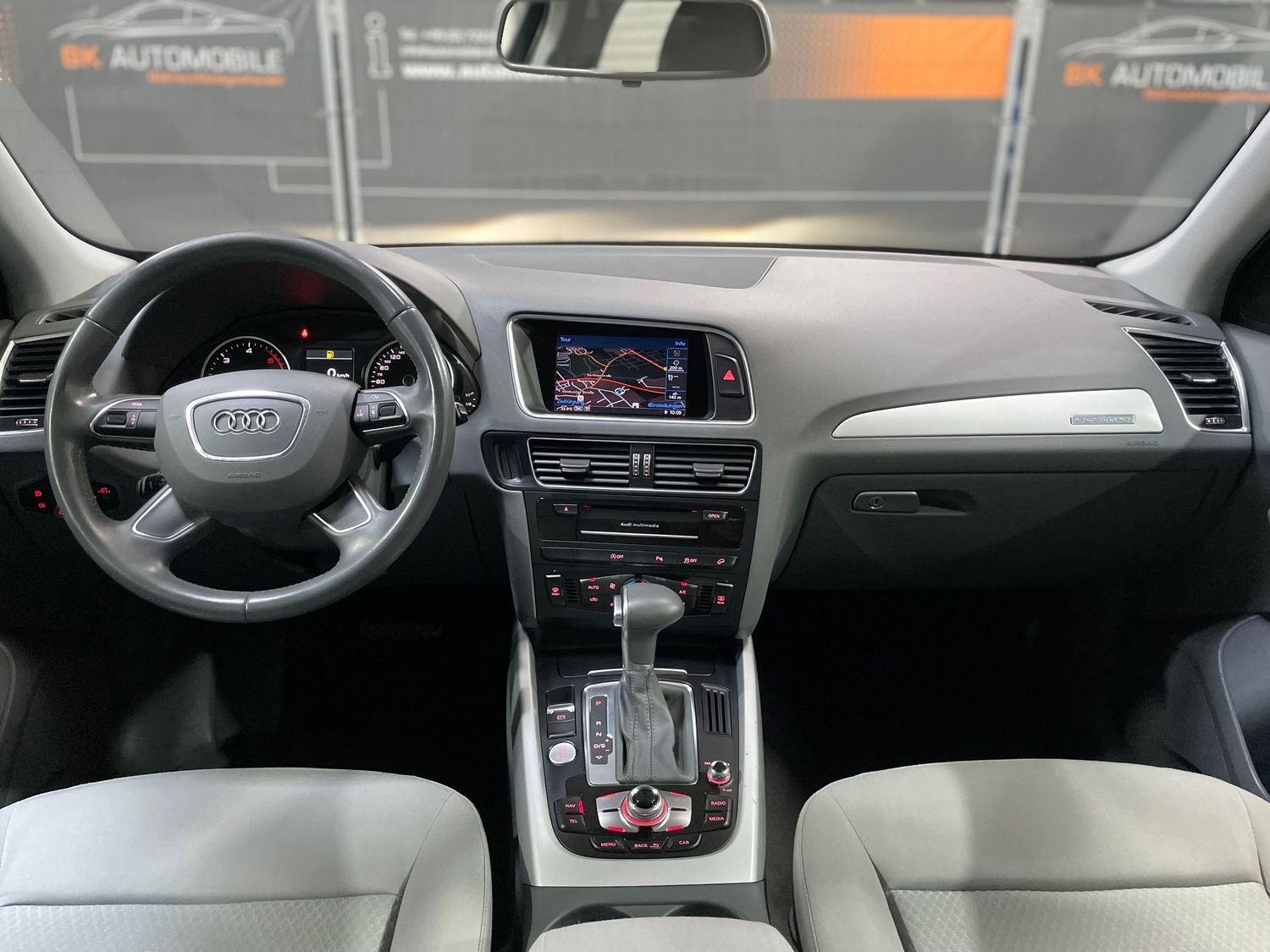 Fahrzeugabbildung Audi Q5 2.0 TDI quattro#Xenon#ACC#Spur#Keyless#Sound