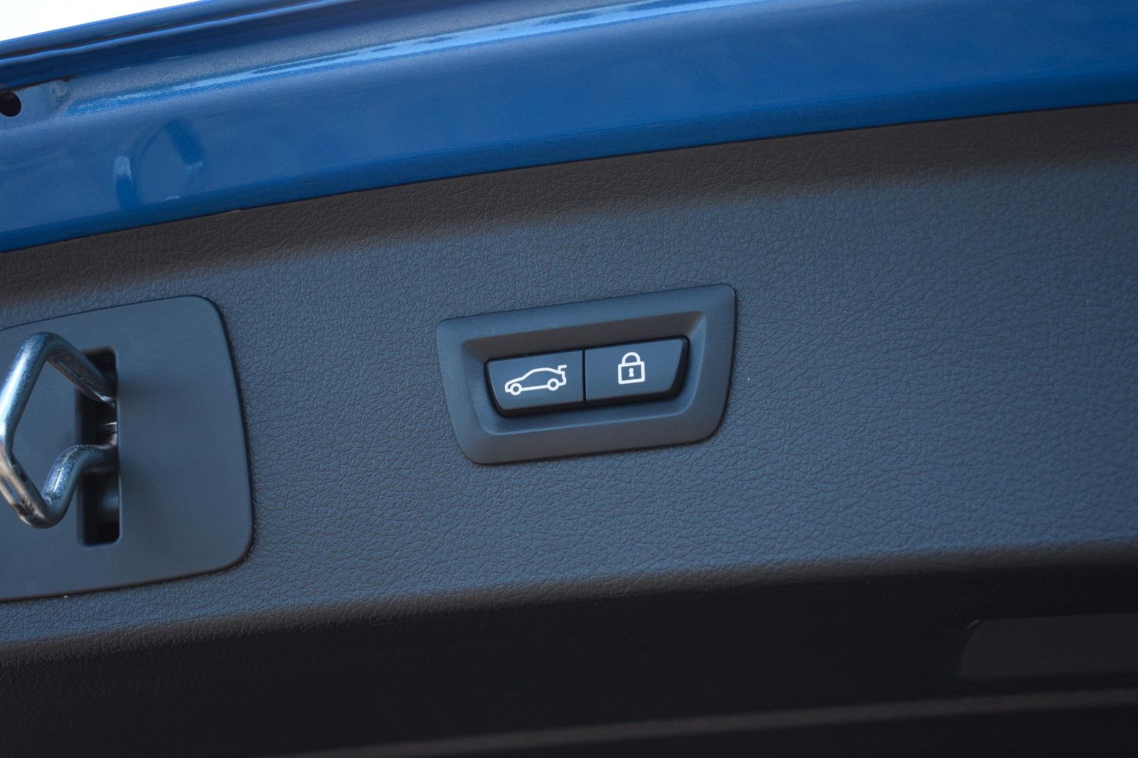 Fahrzeugabbildung BMW 220i Active Tourer M Sport HUD DAB Memory Kamera