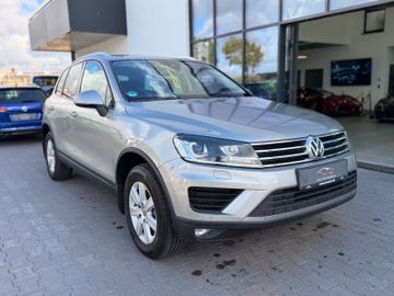 Volkswagen Touareg - 2