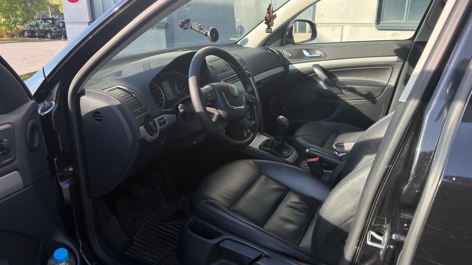 Skoda Octavia 2012 — photo 5